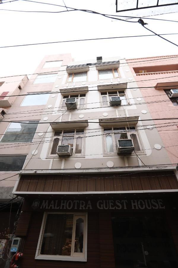 Hotel Malhotra Inn 50 Meter From Golden Temple Amritszár Kültér fotó